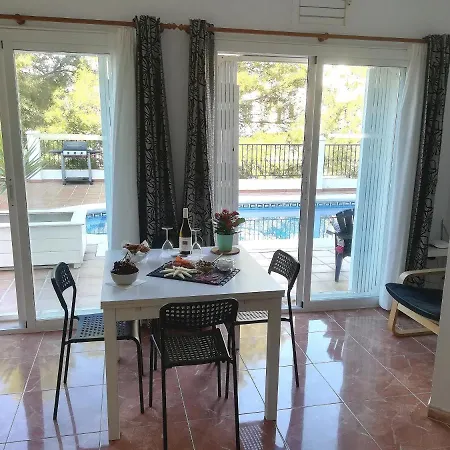 Burriana Sleeps 8 Private Pool