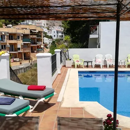 Burriana Sleeps 8 Private Pool Holiday home *